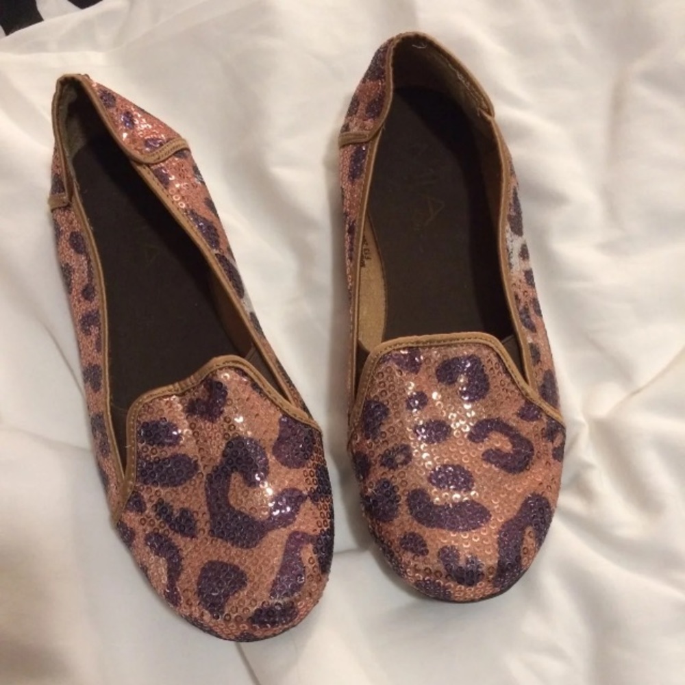 Mia kids leopard cat spots sequin shoes 2.5 EUC